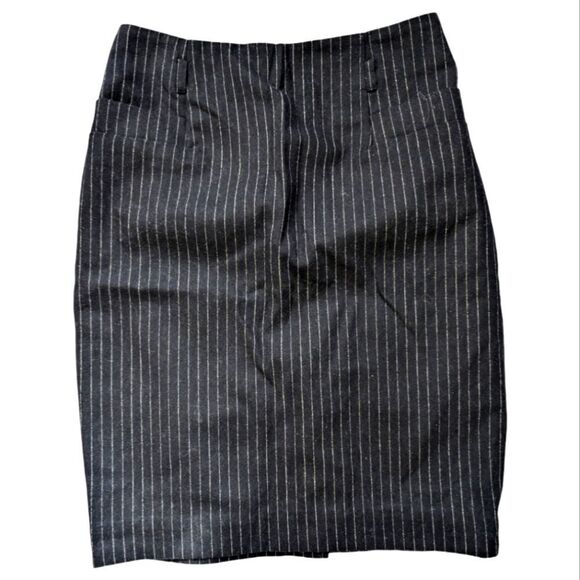 Navy wool Pinstripe pencil skirt size 6 - Picture 2 of 8